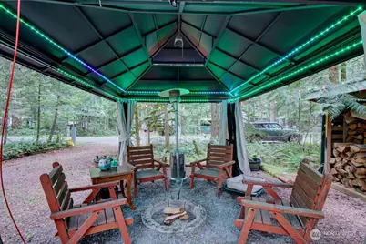 201 Chanterelle Drive, Deming, WA 98244 - Photo 2