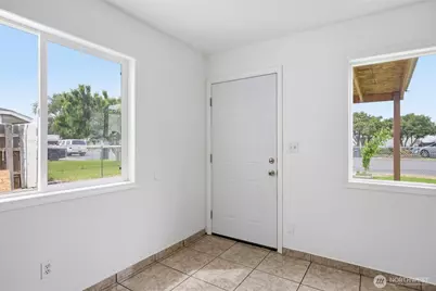 4243 NE Lincoln Drive, Moses Lake, WA 98837 - Photo 6