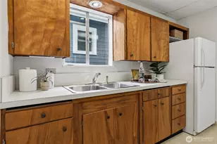 1830 N 54th St, Seattle, WA 98103 - Photo 14