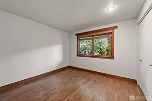 13002 NE 3rd St, Bellevue, WA 98005 - Photo 18