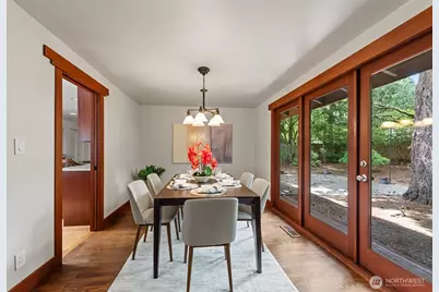 13002 NE 3rd Street, Bellevue, WA 98005 - Photo 6