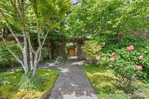 13002 NE 3rd St, Bellevue, WA 98005 - Photo 2