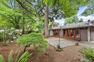 13002 NE 3rd St, Bellevue, WA 98005 - Photo 22