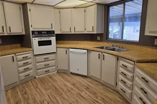 2916 35th Ave Ct E, Tacoma, WA 98443 - Photo 10