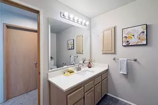 10834 NE 68th St, Kirkland, WA 98033 - Photo 22