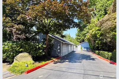 10834 NE 68th Street #B5, Kirkland, WA 98033 - Photo 26