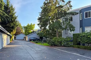 10834 NE 68th St, Kirkland, WA 98033 - Photo 28