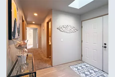 10834 NE 68th Street #B5, Kirkland, WA 98033 - Photo 4
