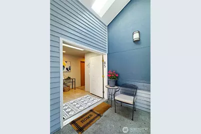 10834 NE 68th Street #B5, Kirkland, WA 98033 - Photo 2