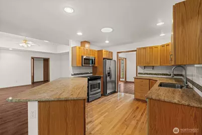 12510 206th Street E, Graham, WA 98338 - Photo 10