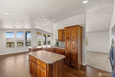 1351 Nass Road, Granger, WA 98932 - Photo 14