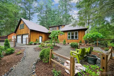 10507 Pioneer Drive, Anderson Island, WA 98303 - Photo 2