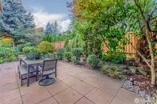 9426 Lake Washington Blvd NE, Bellevue, WA 98004 - Photo 34