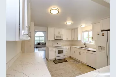 8802 8th Avenue W, Everett, WA 98204 - Photo 14