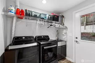 4318 Greenwood Ave N, Seattle, WA 98103 - Photo 28