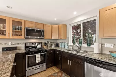 4318 Greenwood Avenue N #B, Seattle, WA 98103 - Photo 14
