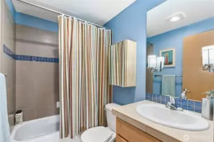 4318 Greenwood Ave N, Seattle, WA 98103 - Photo 24