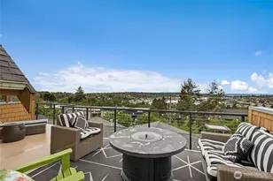 4318 Greenwood Ave N, Seattle, WA 98103 - Photo 1
