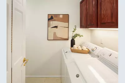 2565 Dexter Avenue N #303, Seattle, WA 98109 - Photo 34
