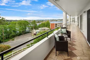 2565 Dexter Ave N, Seattle, WA 98109 - Photo 12