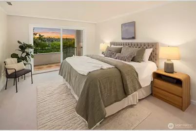 2565 Dexter Avenue N #303, Seattle, WA 98109 - Photo 24