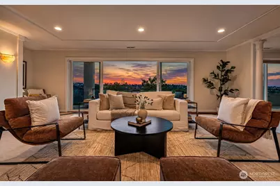 2565 Dexter Avenue N #303, Seattle, WA 98109 - Photo 4