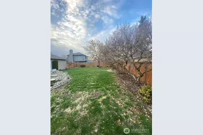 15715 42nd Avenue Ct E, Tacoma, WA 98446 - Photo 28