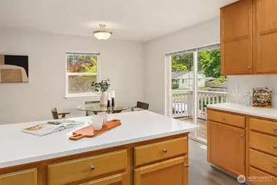 19811 Wallingford Avenue N, Shoreline, WA 98133 - Photo 18