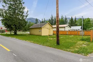 920 Orchard Ave, Gold Bar, WA 98251 - Photo 1