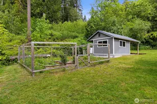 21275 Indianola Rd NE, Poulsbo, WA 98370 - Photo 34