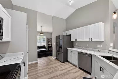 926 Chatham Dr SE, Olympia, WA 98513 - Photo 6