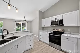926 Chatham Dr SE, Olympia, WA 98513 - Photo 4