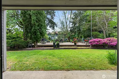 19428 Aurora Avenue N #131, Shoreline, WA 98133 - Photo 16