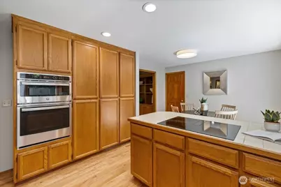 20315 NE 39th Street, Sammamish, WA 98074 - Photo 14