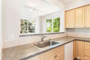 13000 Admiralty Way, Everett, WA 98204 - Photo 16