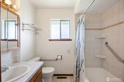 1273 Fairway Drive NE, Moses Lake, WA 98837 - Photo 12