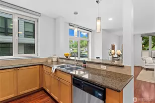 1501 Tacoma Ave S, Tacoma, WA 98402 - Photo 4