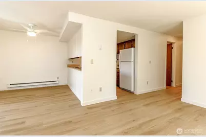 2431 S 248th Street #C21, Kent, WA 98032 - Photo 10