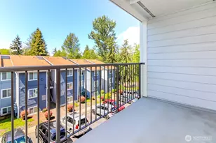 2431 S 248th St, Kent, WA 98032 - Photo 14