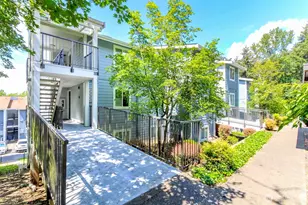 2431 S 248th St, Kent, WA 98032 - Photo 1