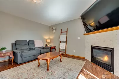 302 Pine Street, Woodland, WA 98674 - Photo 12