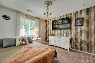 302 Pine Street, Woodland, WA 98674 - Photo 18