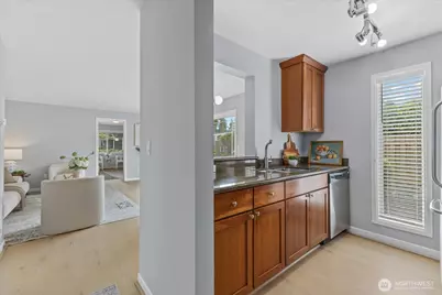514 142nd Avenue SE #98, Bellevue, WA 98007 - Photo 4