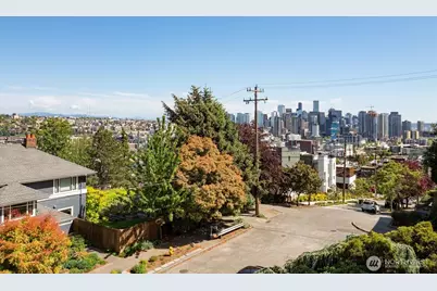 1605 5th Avenue N #302, Seattle, WA 98109 - Photo 14