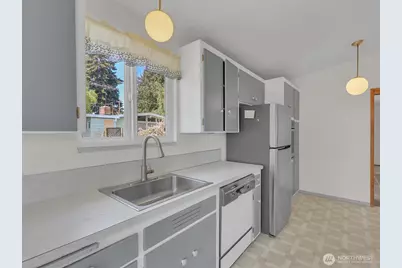 6512 NE 196th Street, Kenmore, WA 98028 - Photo 14