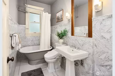 4018 2nd Avenue NE, Seattle, WA 98105 - Photo 22