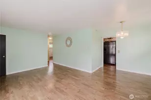 3415 9th St, Bremerton, WA 98312 - Photo 8