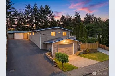7801 NE 133rd Place, Kirkland, WA 98034 - Photo 2