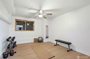 7801 NE 133rd Pl, Kirkland, WA 98034 - Photo 28