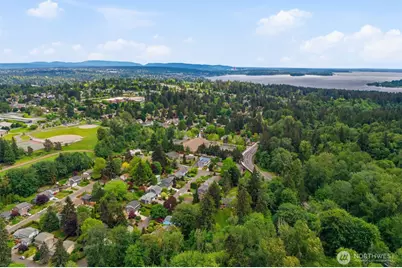 7801 NE 133rd Place, Kirkland, WA 98034 - Photo 40